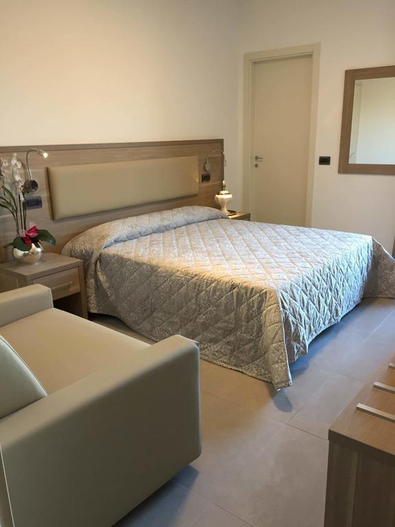 Residence Hotel Albachiara Rimini Phòng bức ảnh