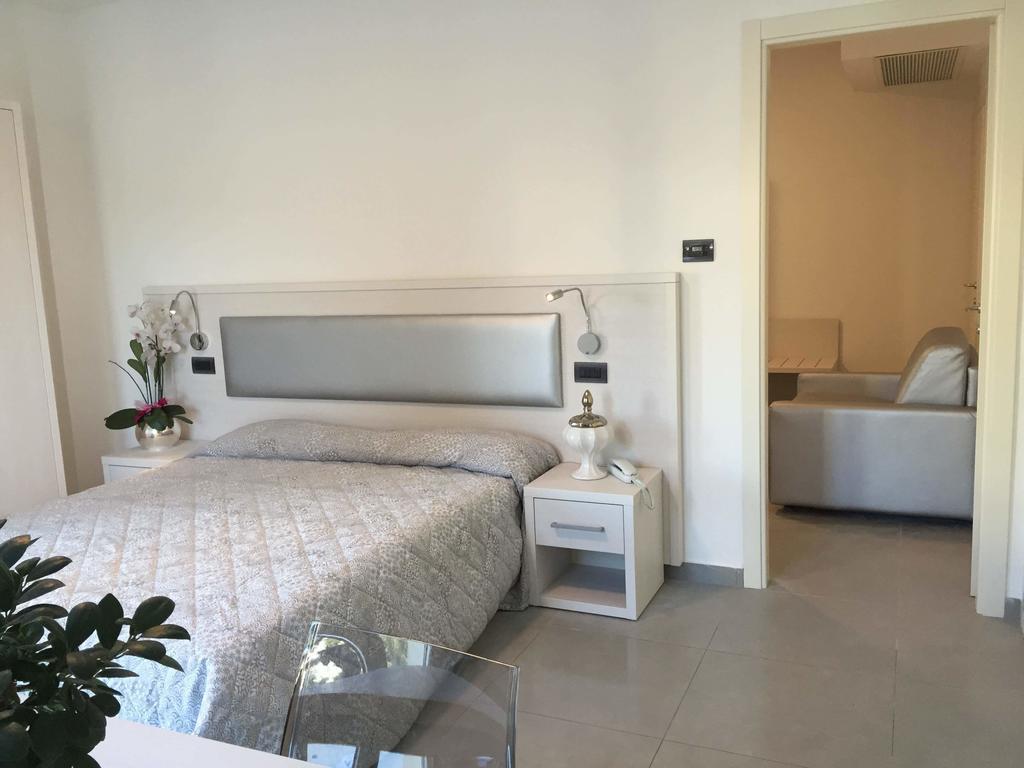 Residence Hotel Albachiara Rimini Ngoại thất bức ảnh