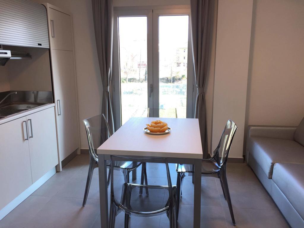 Residence Hotel Albachiara Rimini Phòng bức ảnh